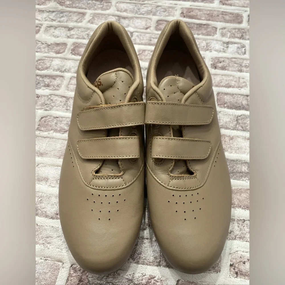 SAS Shoes Women’s Me Too Mocha 9 Taupe Faux Leather Hook & Loop‎ Low Top Comfort
